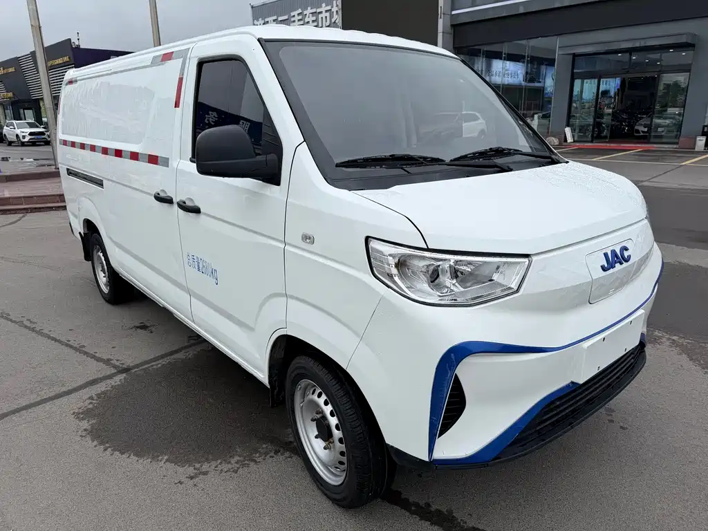 JAC Bluecat — миниатюра 3