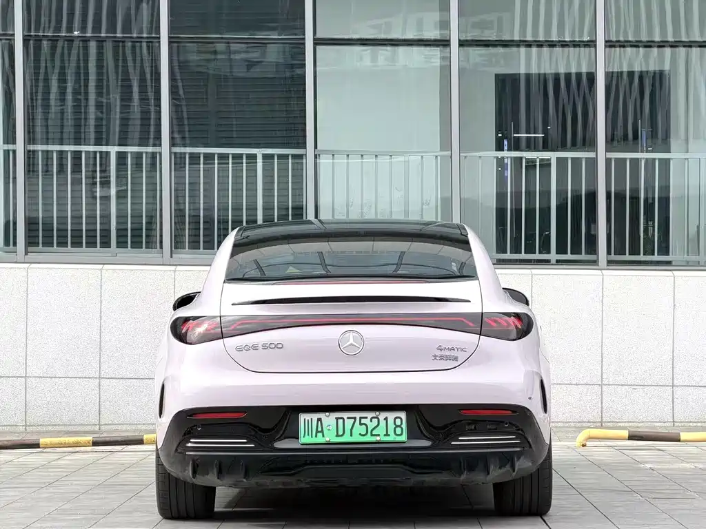 Mercedes-Benz EQE — миниатюра 13