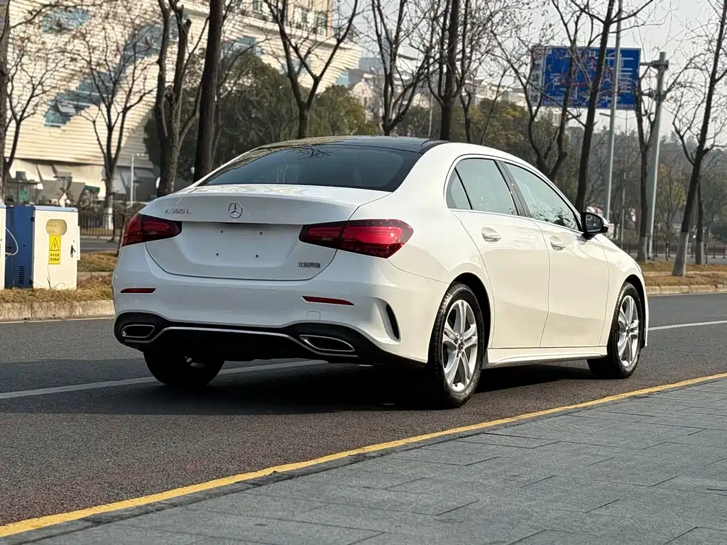 MERCEDES-BENZ A CLASS