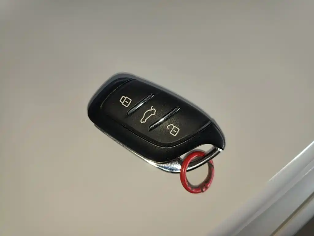 Roewe i5 — миниатюра 9