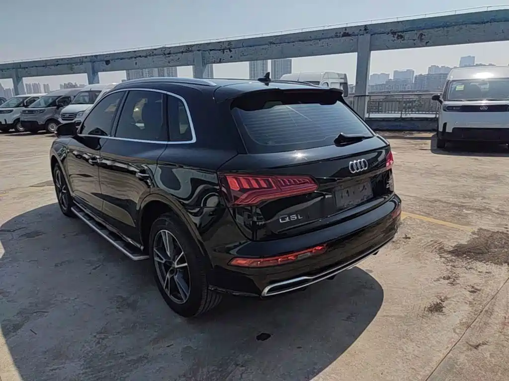 Audi Q5L — миниатюра 5