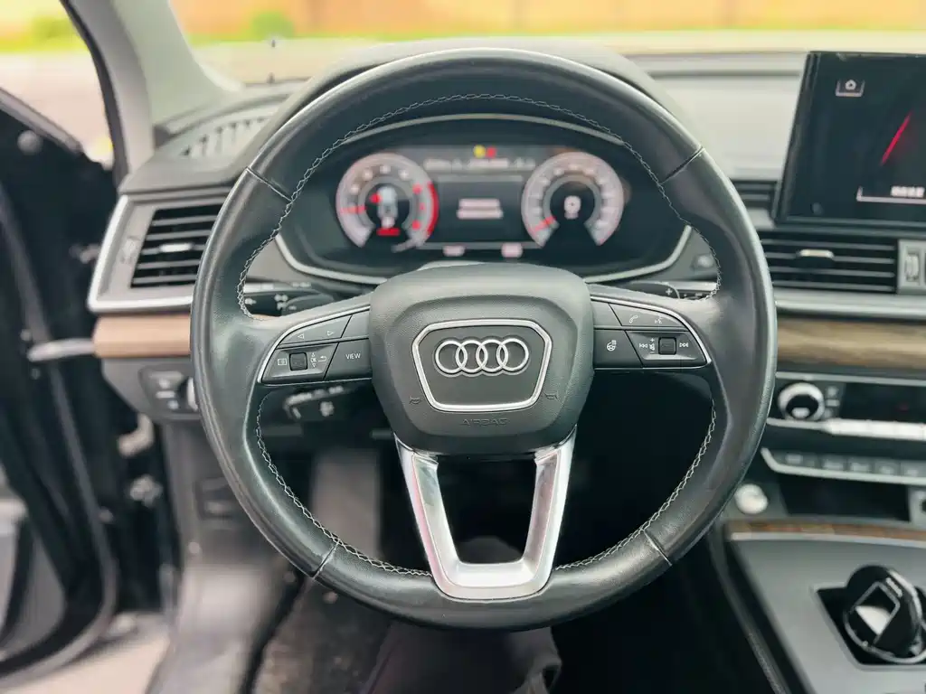 Audi Q5L — миниатюра 10