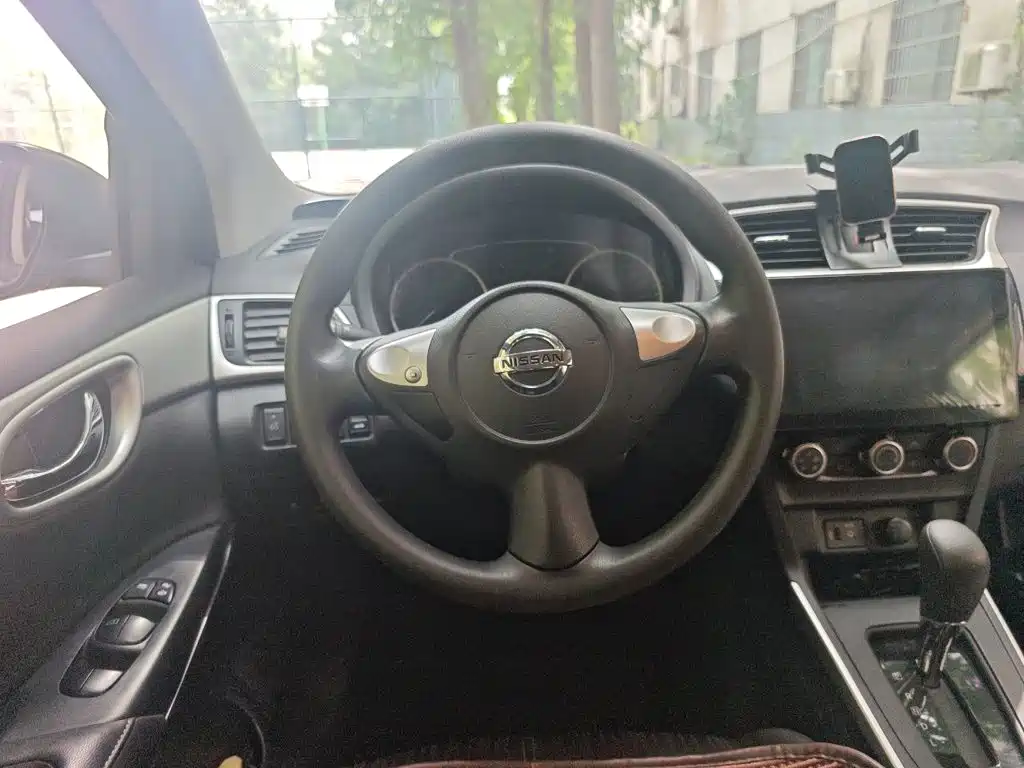 Nissan Sylphy — миниатюра 3