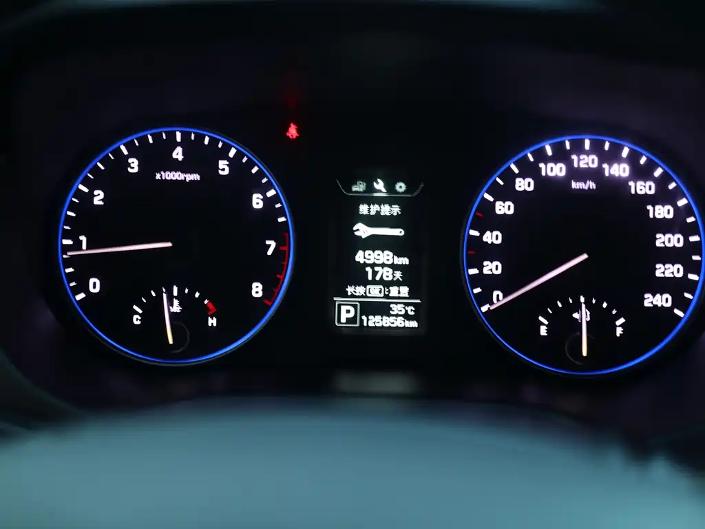 Hyundai Mistra — миниатюра 7