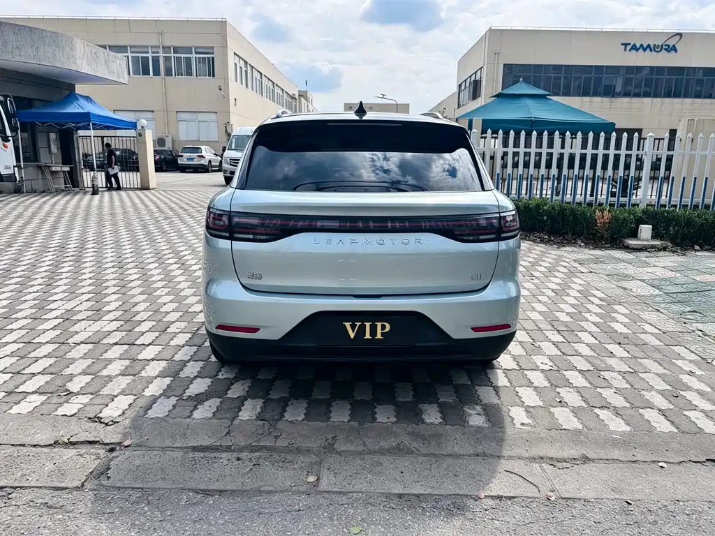 Leapmotor Leapmotor C11 — миниатюра 6