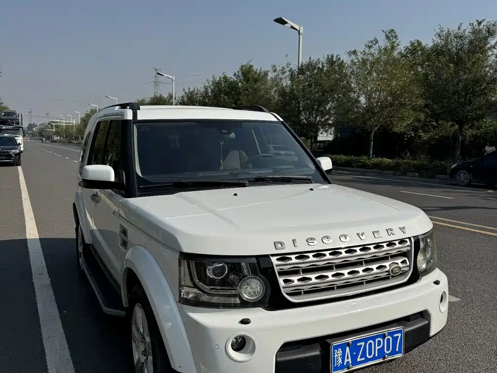 Land Rover Discovery — миниатюра 3