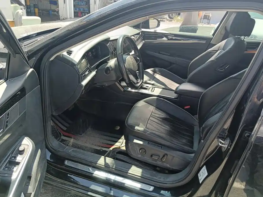 Volkswagen 帕萨特插电混动 — миниатюра 9