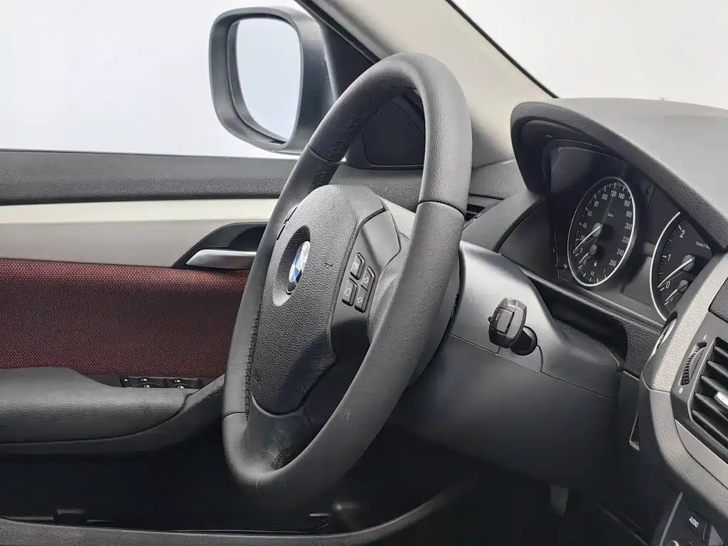 BMW X1 — миниатюра 22