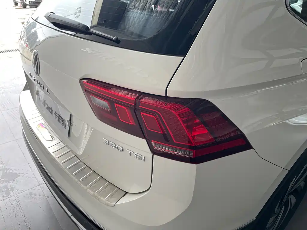 Volkswagen Tiguan L — миниатюра 12