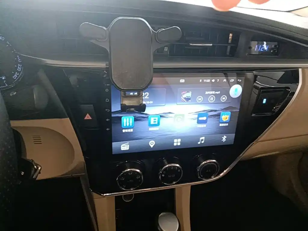 Toyota Corolla — миниатюра 13