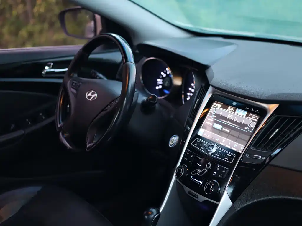Hyundai Sonata — миниатюра 25