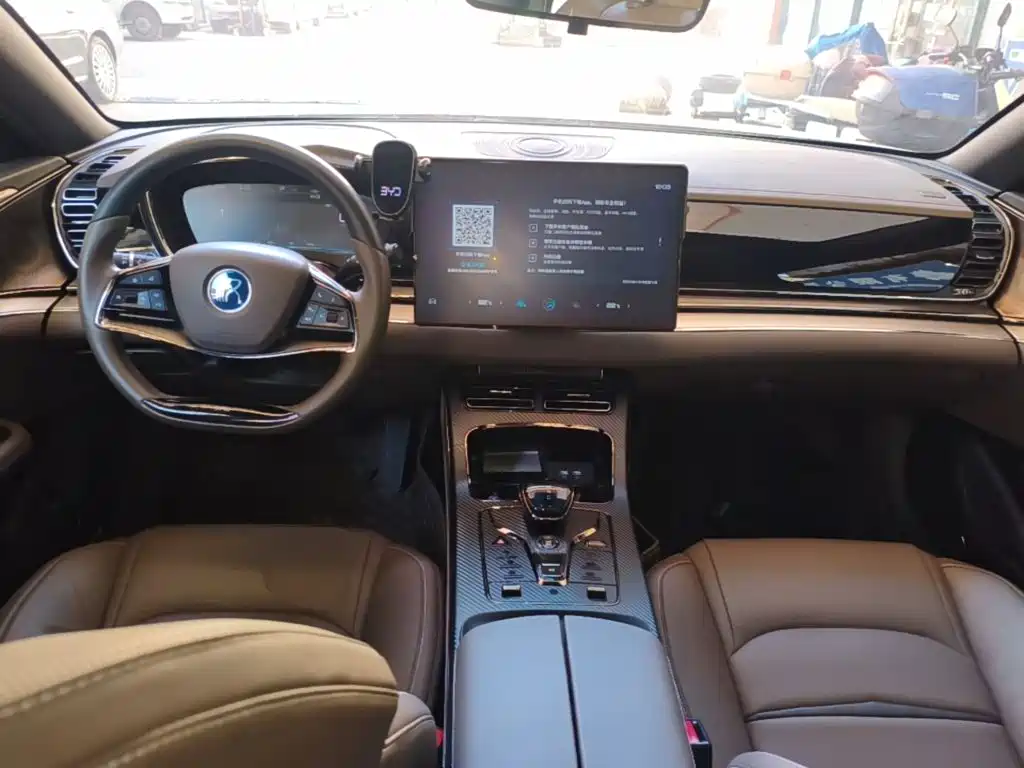 BYD Han — миниатюра 10