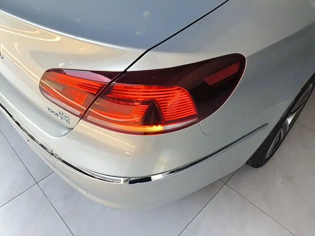 Volkswagen CC — миниатюра 8