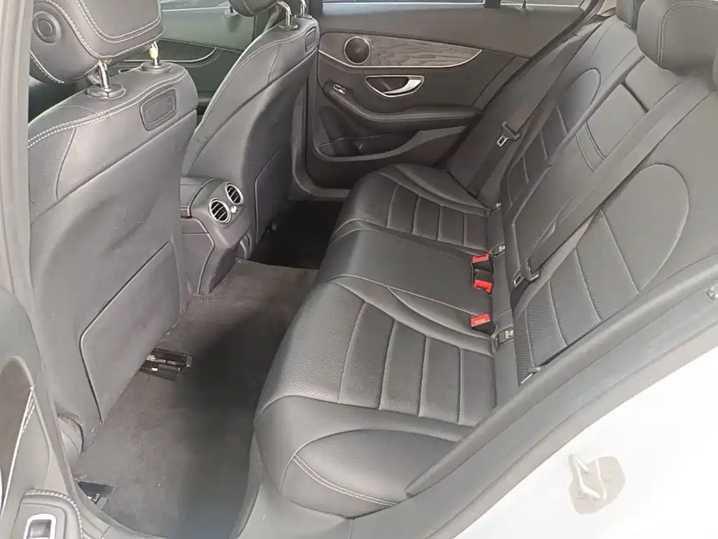 Mercedes-Benz C-Class (Import) — миниатюра 17