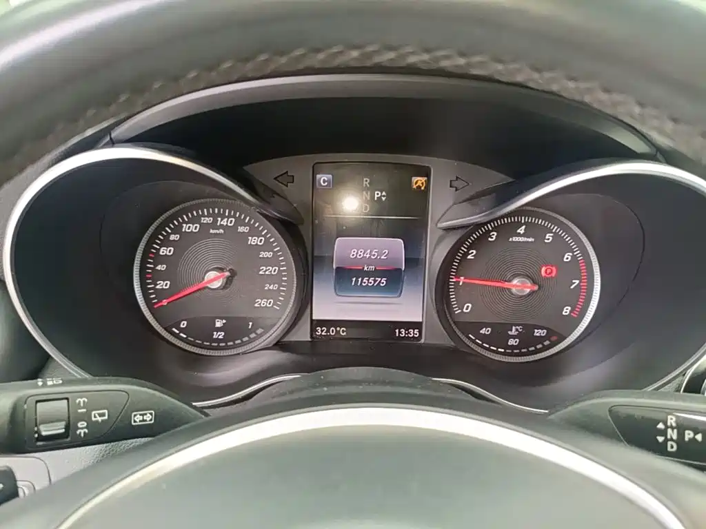 Mercedes-Benz C-Class (Import) — миниатюра 12