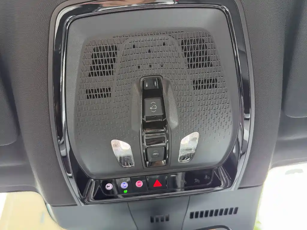 Cadillac XT5 — миниатюра 23