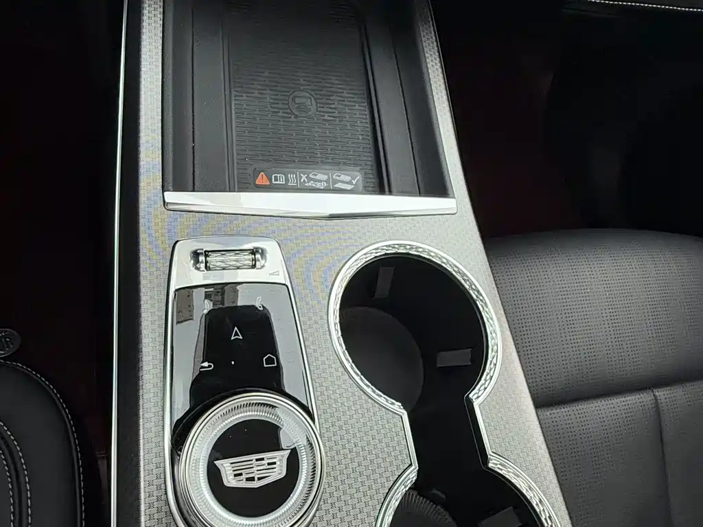 Cadillac XT5 — миниатюра 20