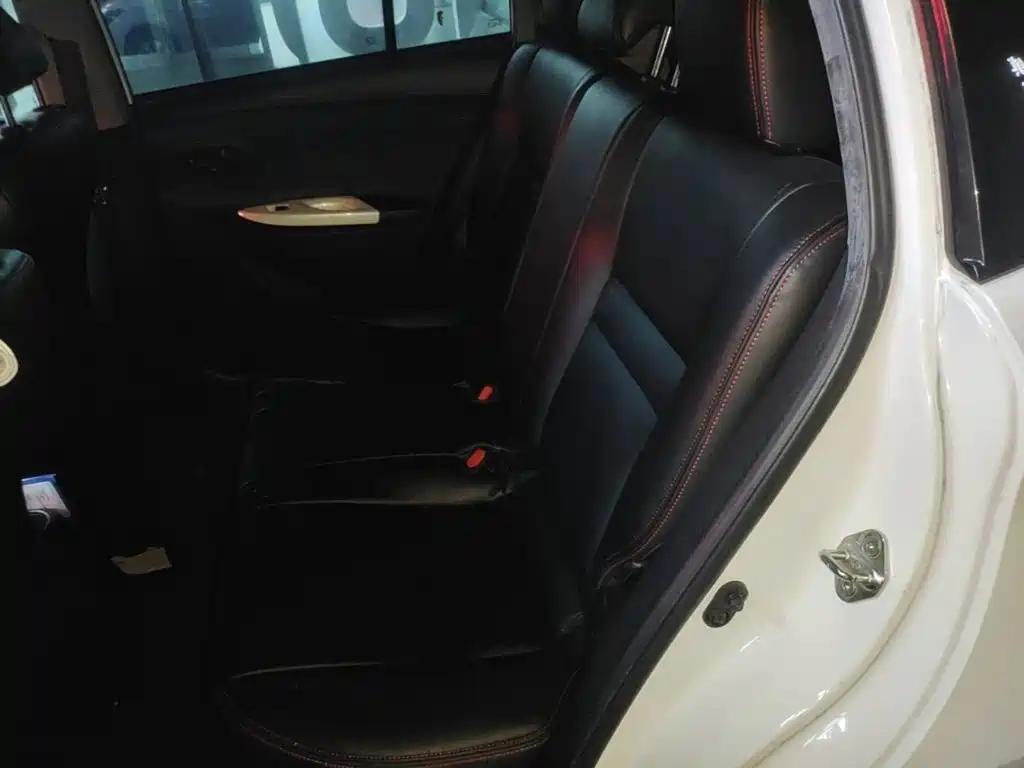 Toyota Vios FS — миниатюра 17