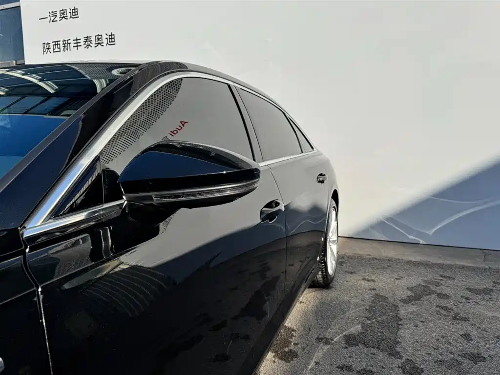 Audi A6L id 4515321 из Китая 8