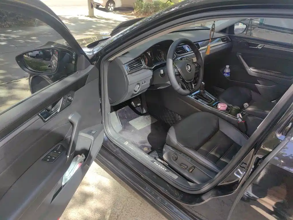 Volkswagen Passat — миниатюра 14