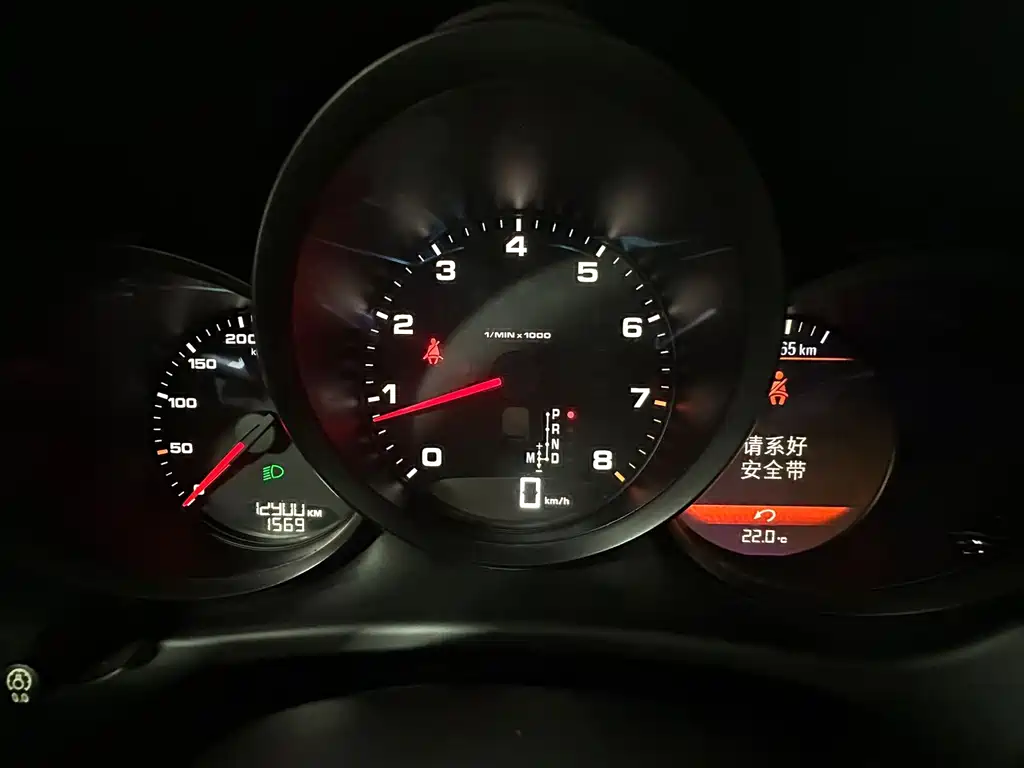 Porsche Macan — миниатюра 15