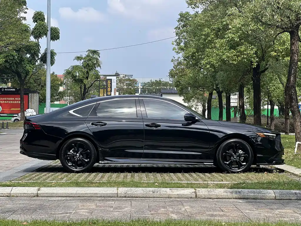 Honda Accord — миниатюра 5