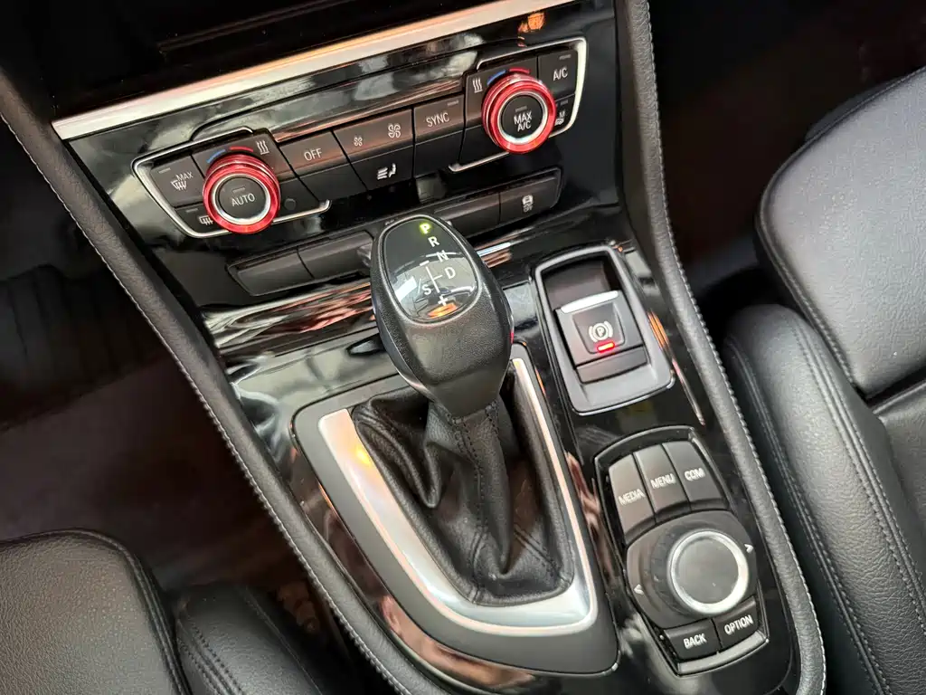 BMW 2 SERIES STATION WAGON