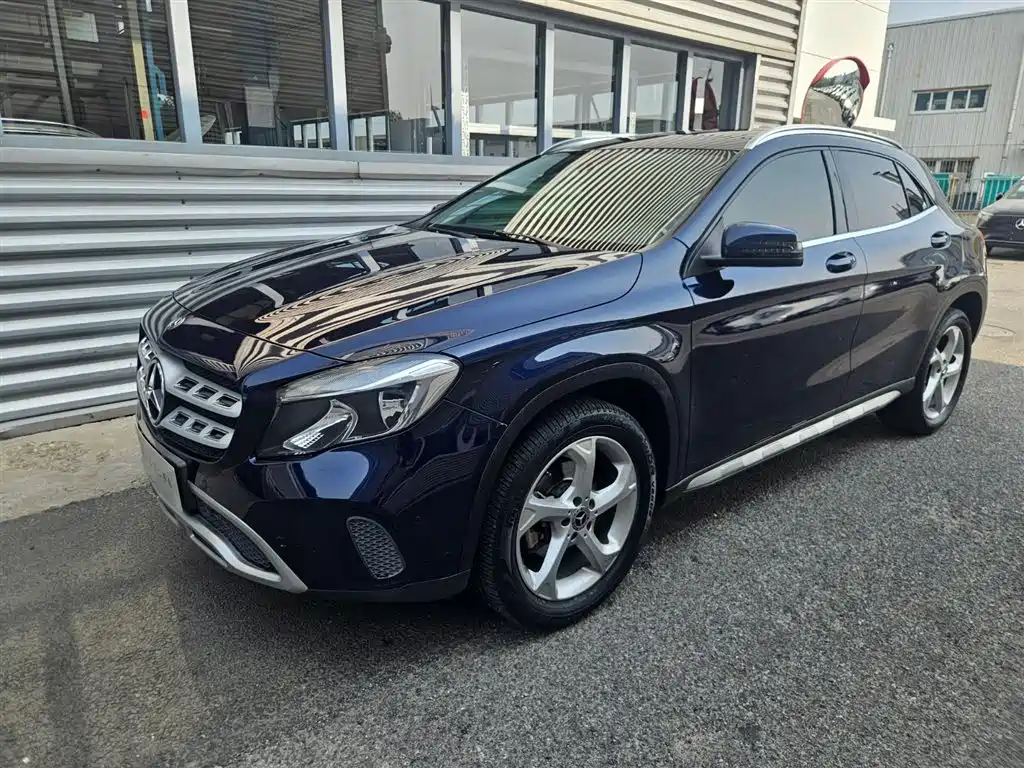 Mercedes-Benz GLA 2019