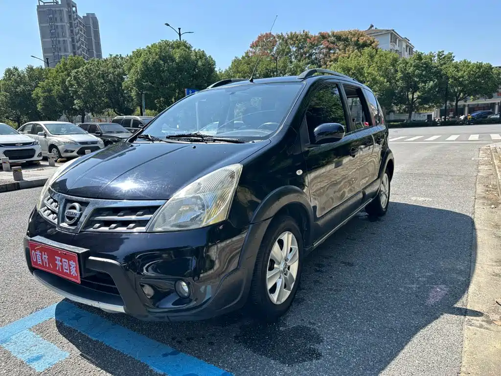 Nissan Livina — миниатюра 3