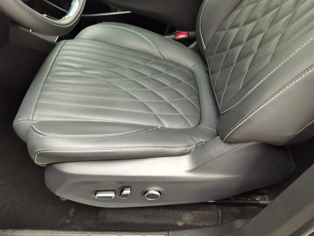 SAIC MAXUS CHASE G90