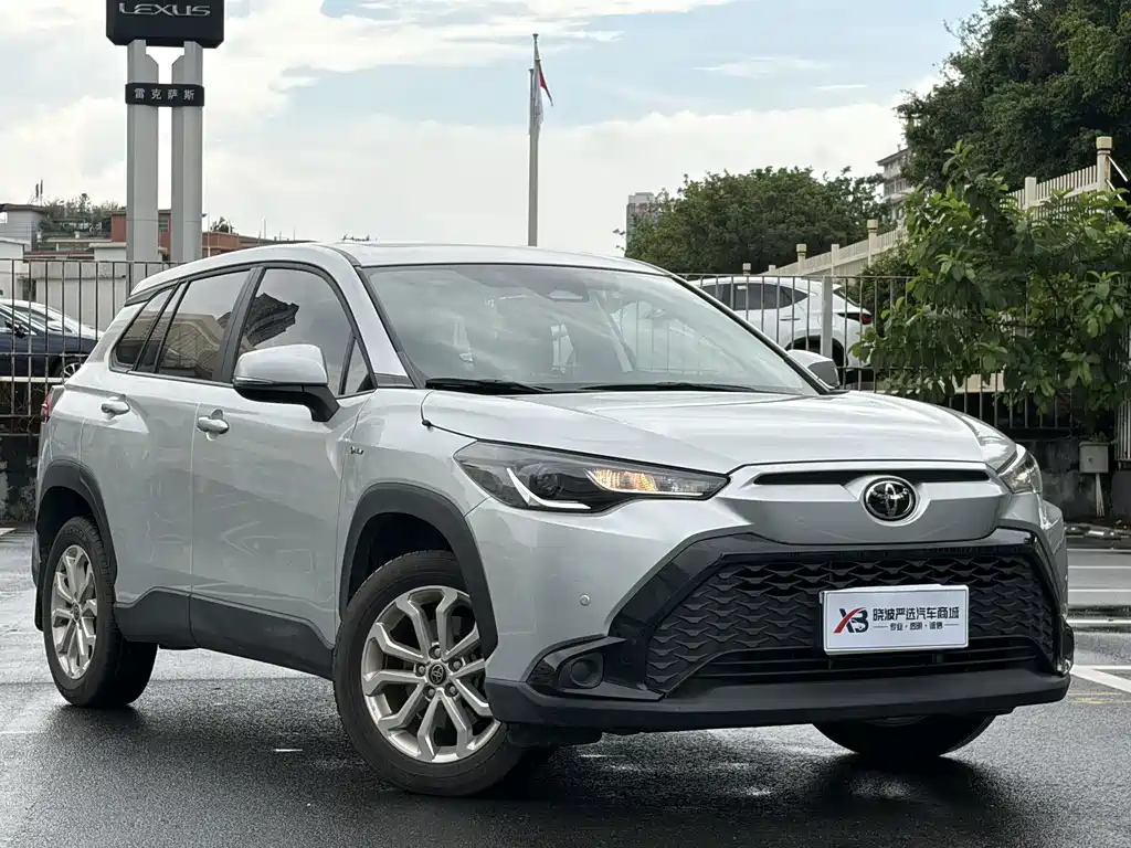 Toyota Frontlander — миниатюра 2