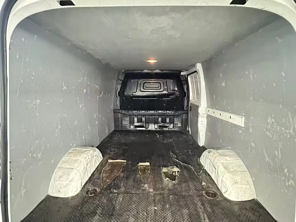 SAIC MAXUS CHASE EV30