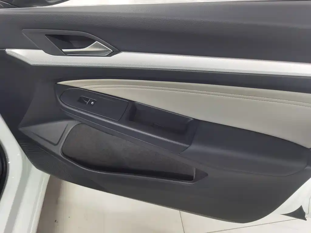 Volkswagen Golf — миниатюра 16