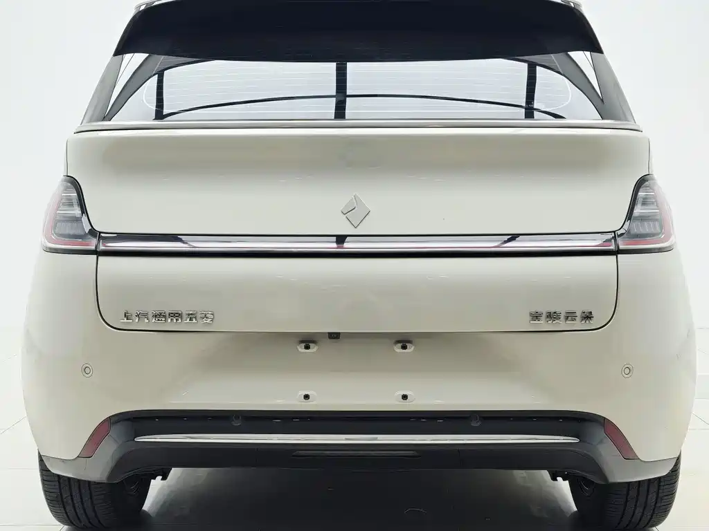 Baojun Yunduo — миниатюра 6