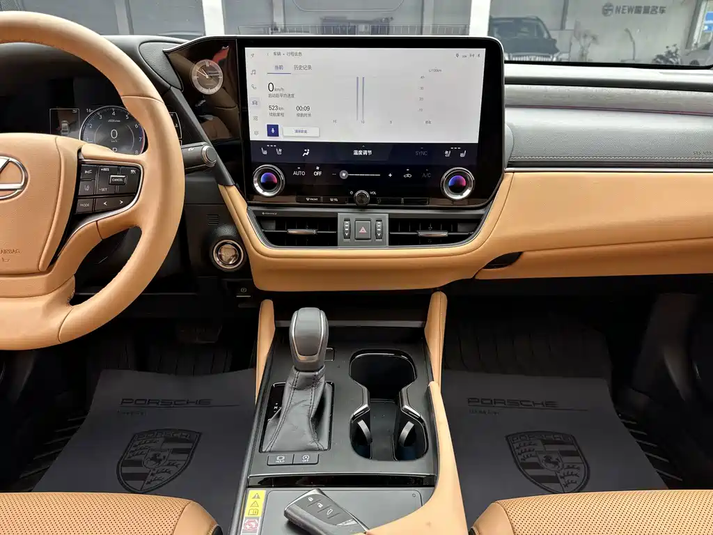 Lexus ES — миниатюра 10