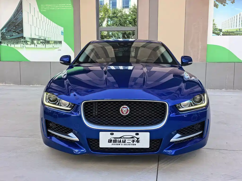 Jaguar XE — миниатюра 2