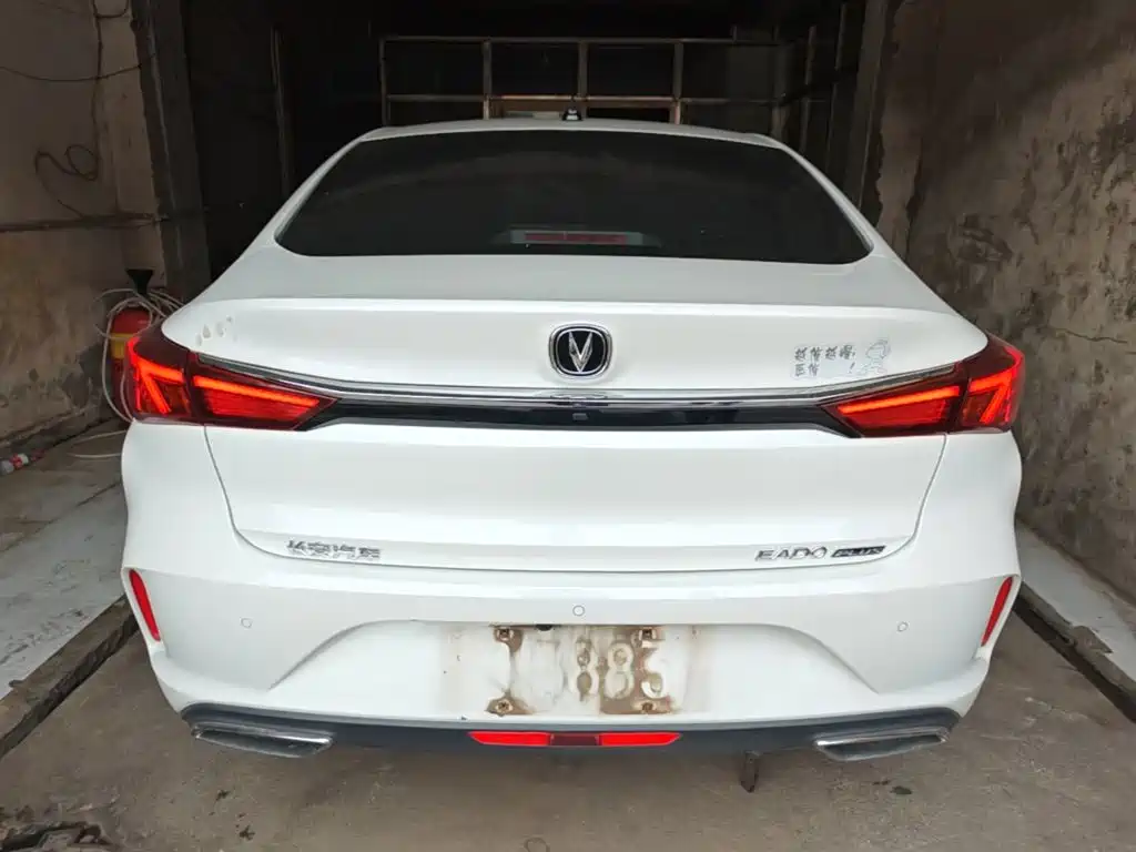 Changan Eado — миниатюра 6
