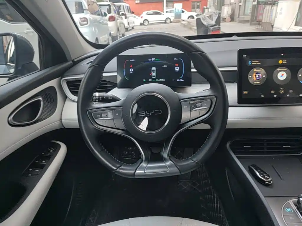 BYD Seal 05 DM-i — миниатюра 11