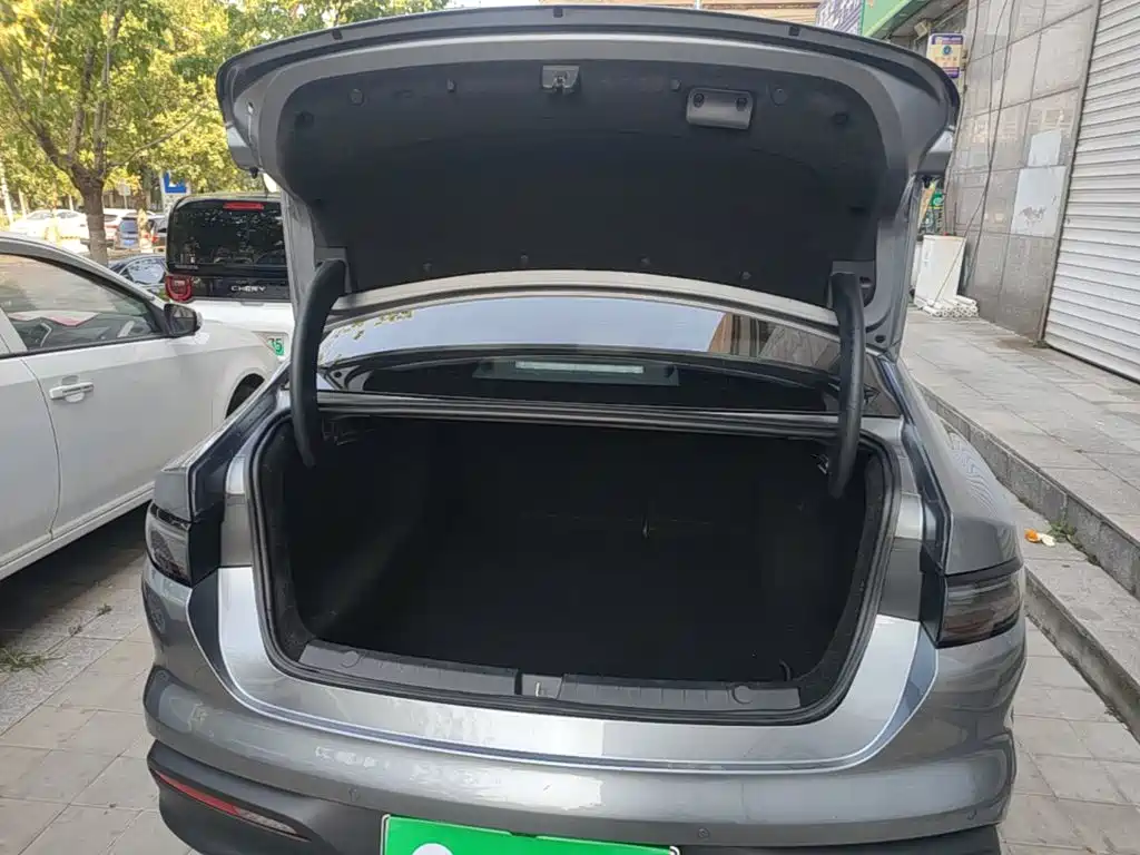 BYD Seal 05 DM-i — миниатюра 19