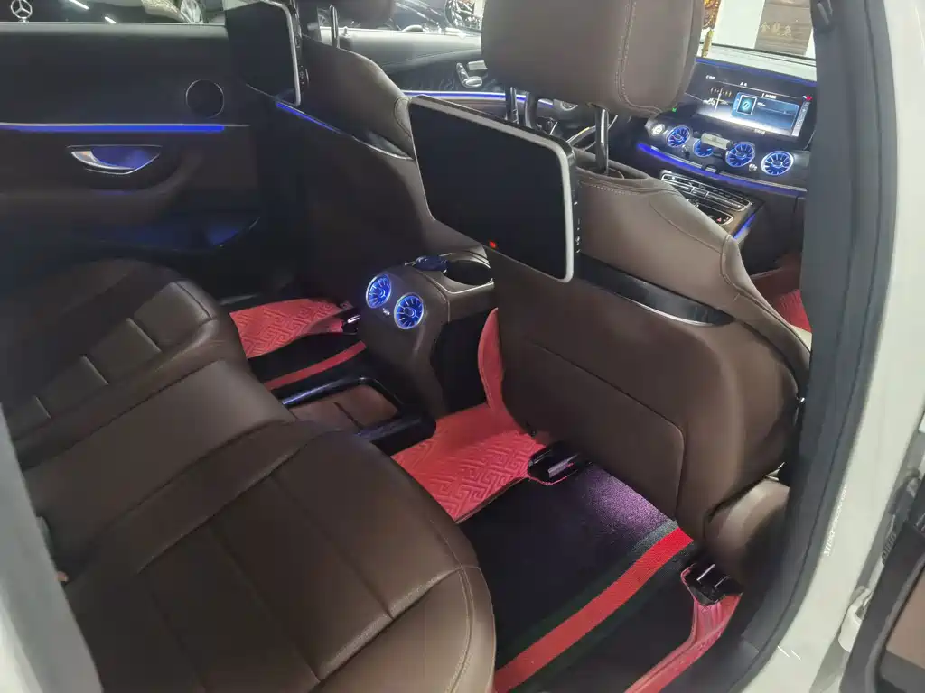 Mercedes-Benz E-Class — миниатюра 23