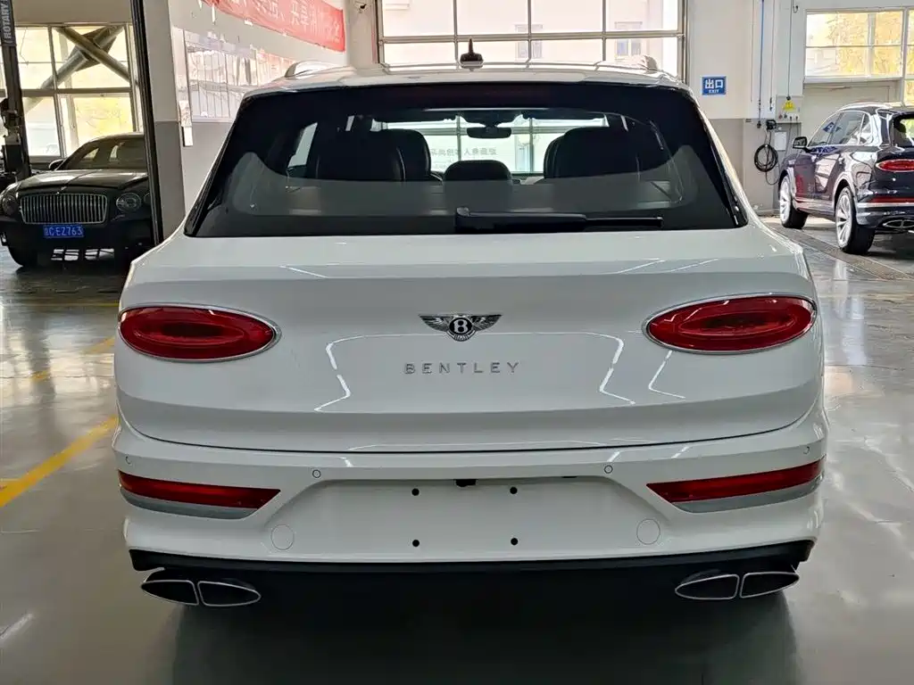 Bentley Bentayga 2024 4.0T V8
