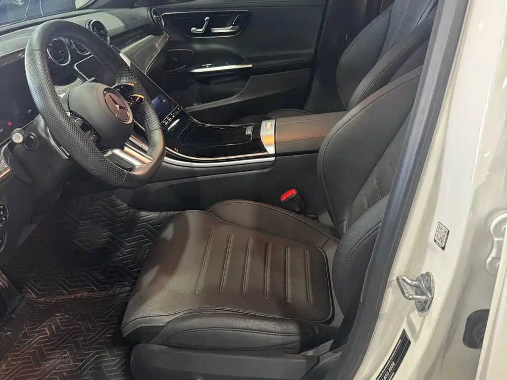 Mercedes-Benz C-Class — миниатюра 5