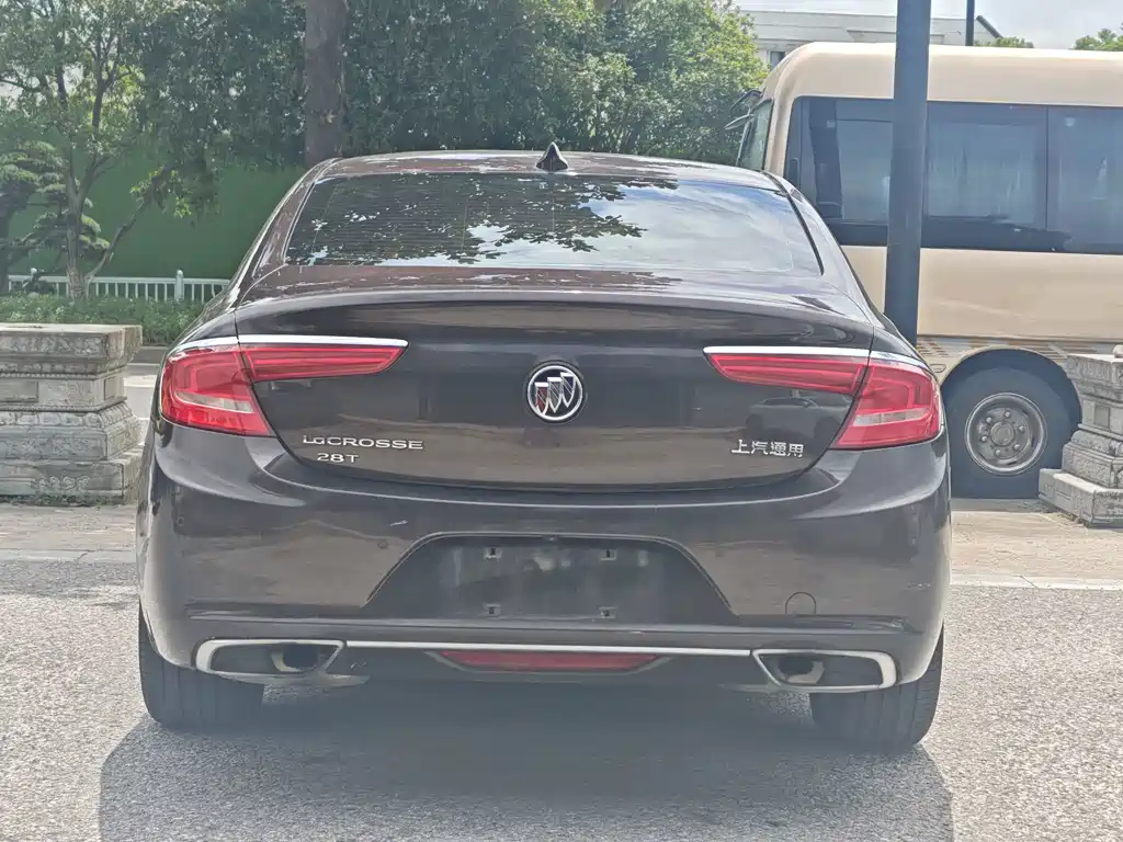 Buick LaCrosse — миниатюра 5