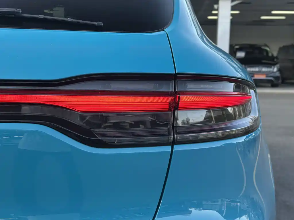 Porsche Macan — миниатюра 5