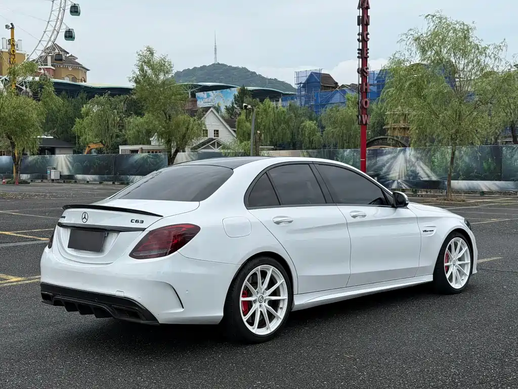 Mercedes-Benz C-Class AMG — миниатюра 3
