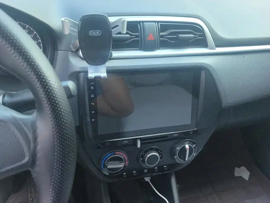 Hyundai Verna — миниатюра 13