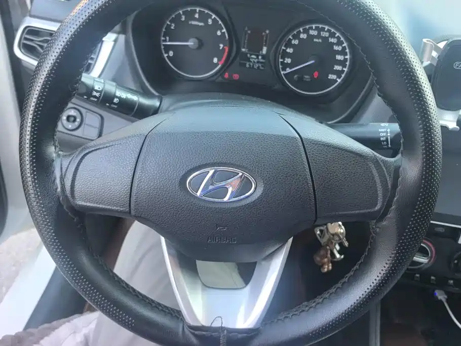 Hyundai Verna — миниатюра 15