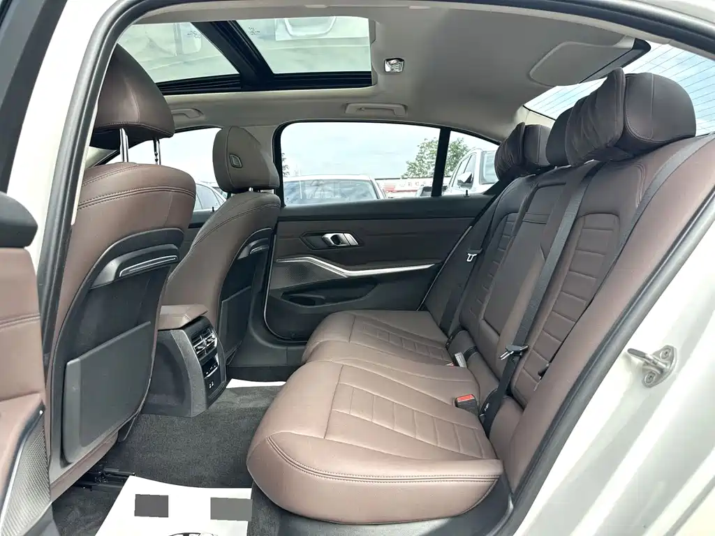 BMW 3 Series — миниатюра 6