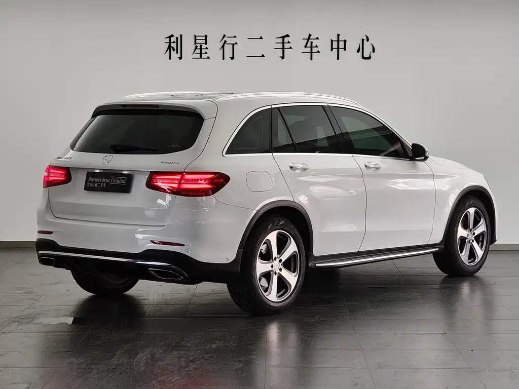 MERCEDES-BENZ GLC