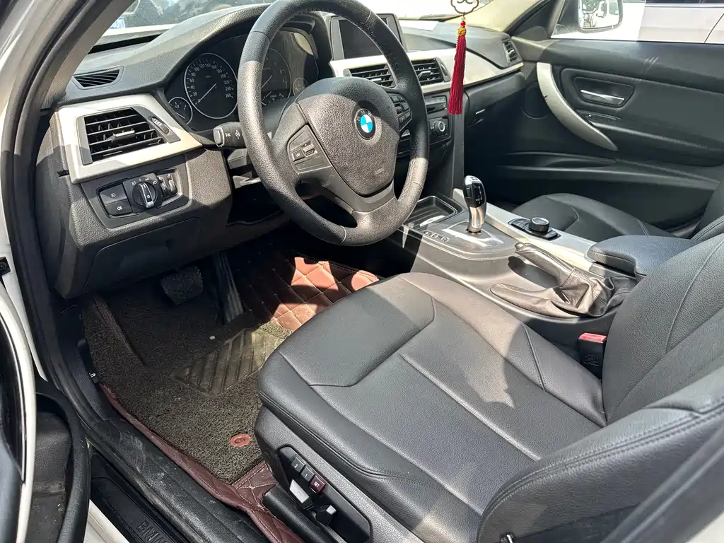 BMW 3 Series — миниатюра 4